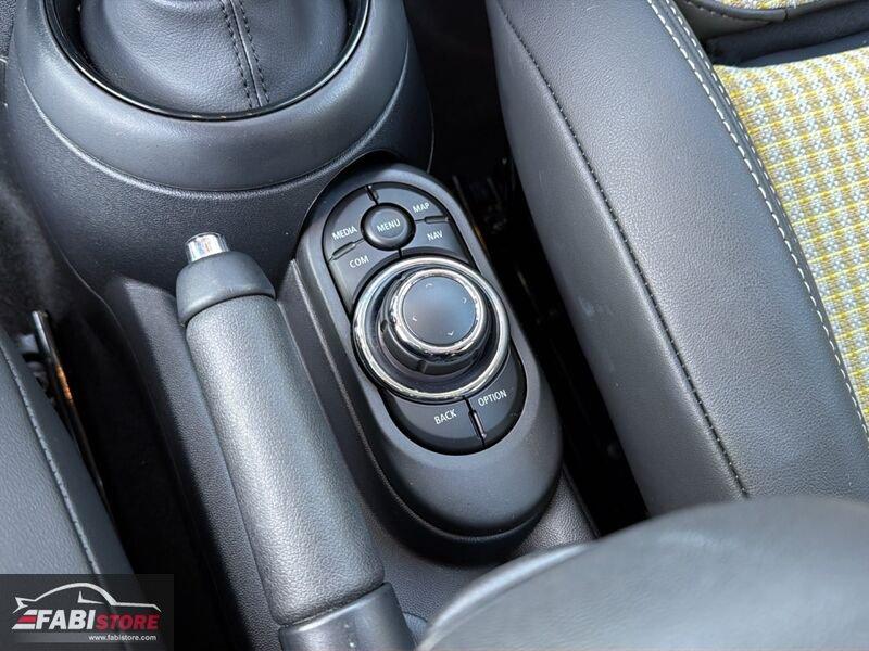 MINI Mini 5 porte 1.5 Cooper 136 Cv 5 porte Yours Autom. - LED, Navi, Keyless ecc