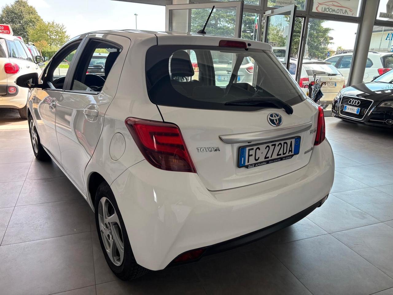 Toyota Yaris 1.5 ANNO 2016 73 CV CAMBIO AUTOMATICO OK NEOPATENTATI