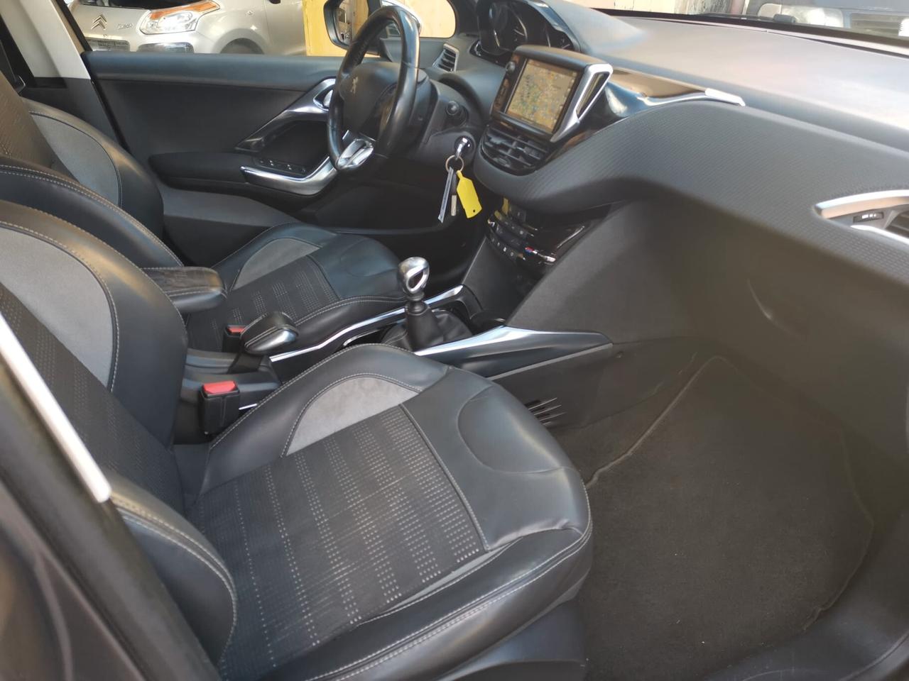 Peugeot 2008 1.6 e-HDi 115 CV Stop&Start Allure