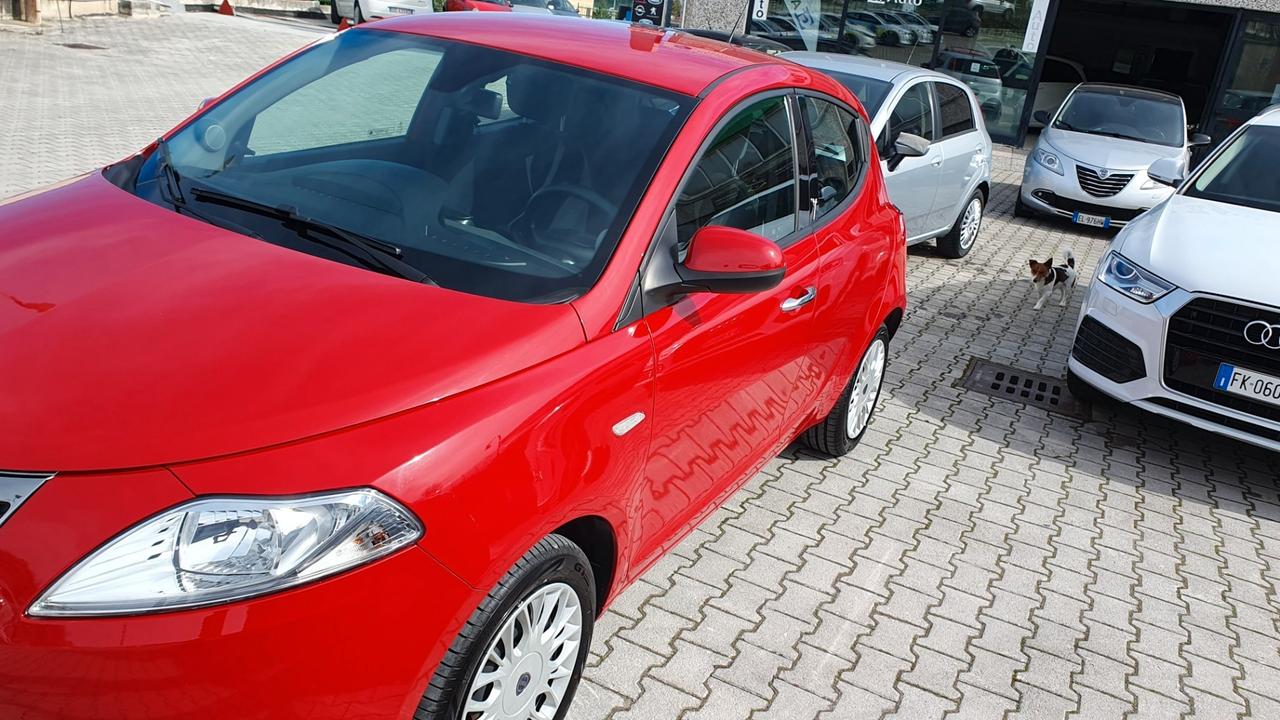 Lancia Ypsilon 1.3 MJT 16V 95 CV 5 porte S&S Silver