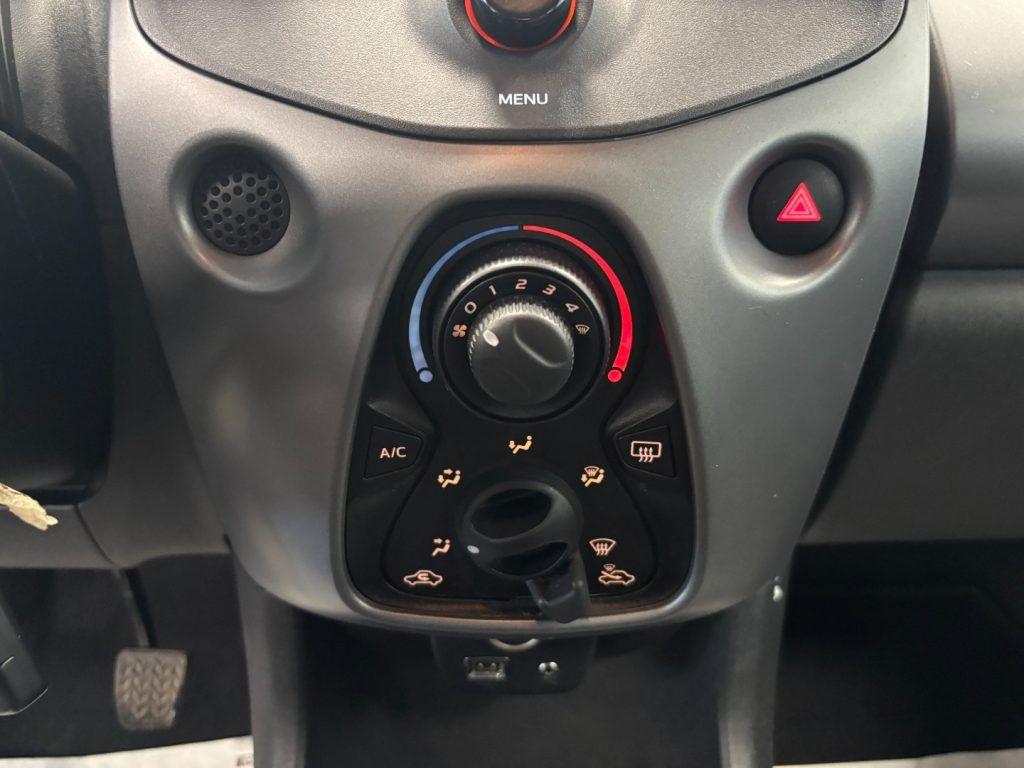 Toyota Aygo 5 Porte Automatica MMT 1.0 Benzina 5 Porte x-business