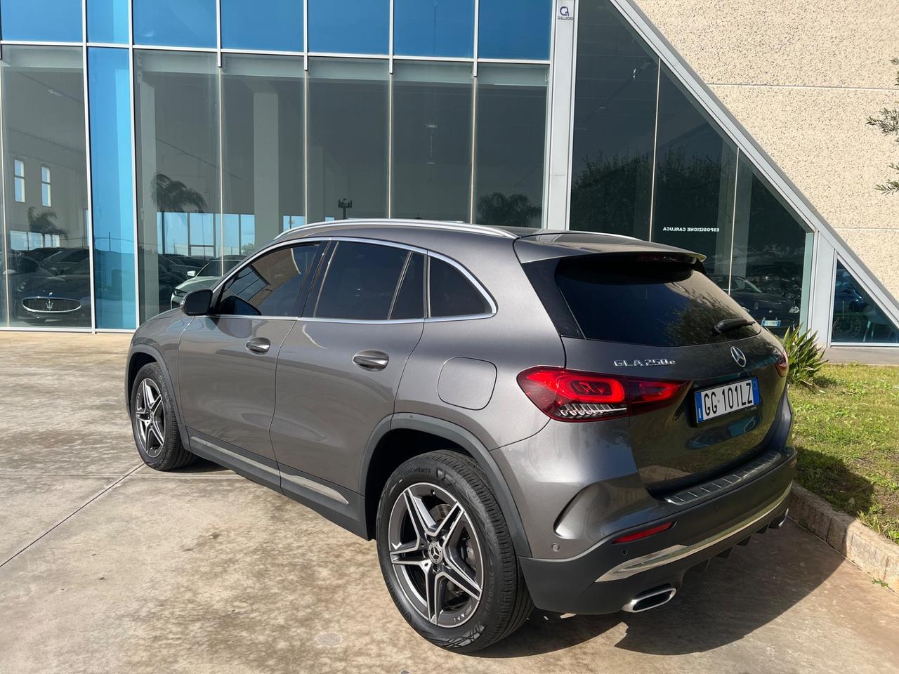 Mercedes-Benz GLA 250 e phev Premium OFFERTA T-STOCK PREZZO IMPERDIBILE