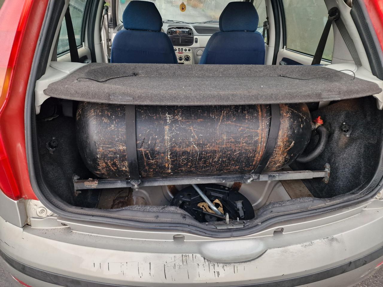 Fiat Punto 1.2 benzina/metano