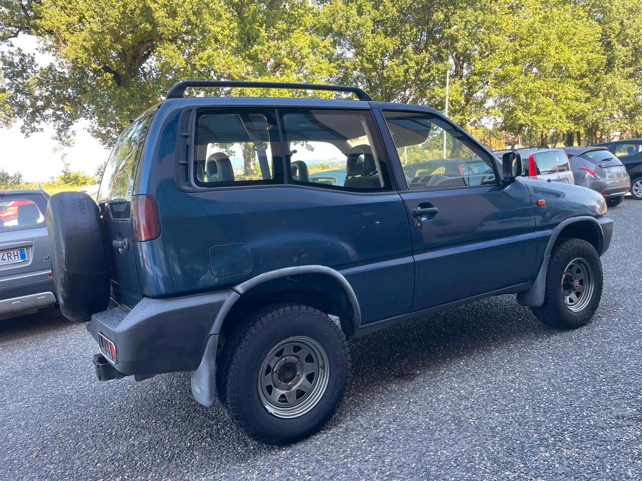 Nissan Terrano II 2.7 turbodiesel 3 porte SGX GANCIO RAINO