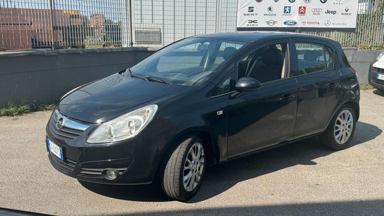 Opel Corsa 1.2 80CV 5 porte GPL-TECH Club
