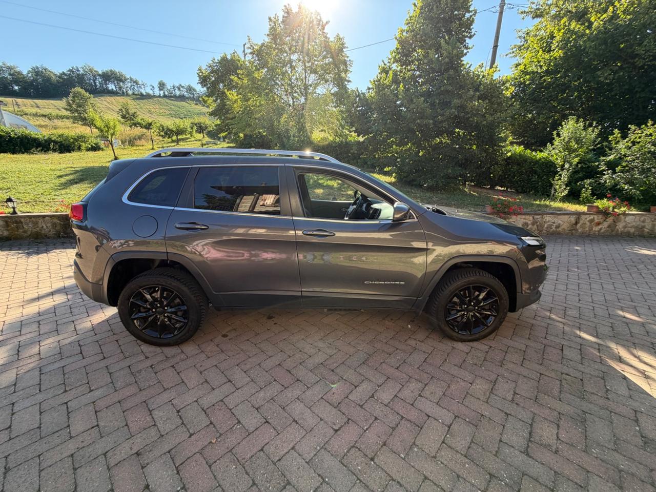 Jeep Cherokee 2.0 diesel 170 CV C. automatico 9 rapporti