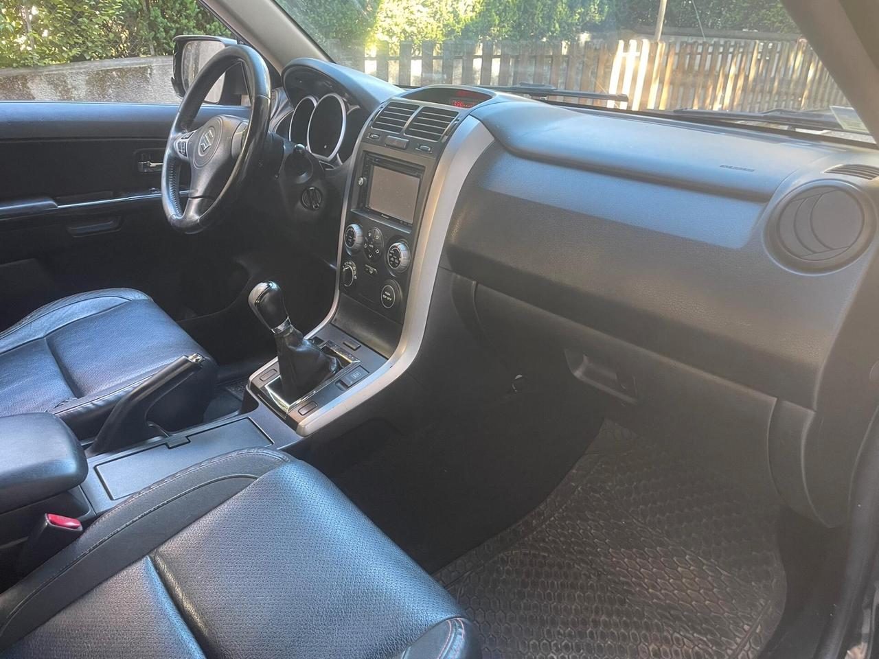 SUZUKI GRAND VITARA 4WD 1.9 DDiS 130CV 3PORTE - GANCIO TRAINO - RIDOTTE