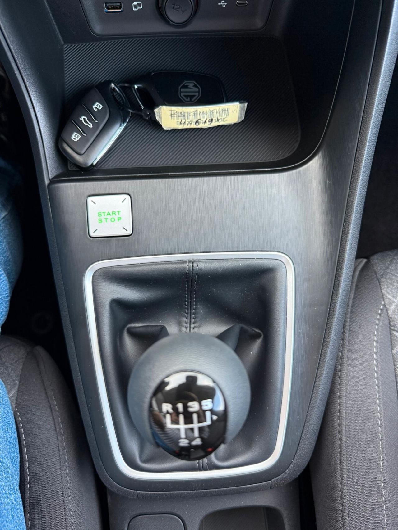 MG ZS 1,5 BZ 115 CV LUXURY MAN MY24 5P