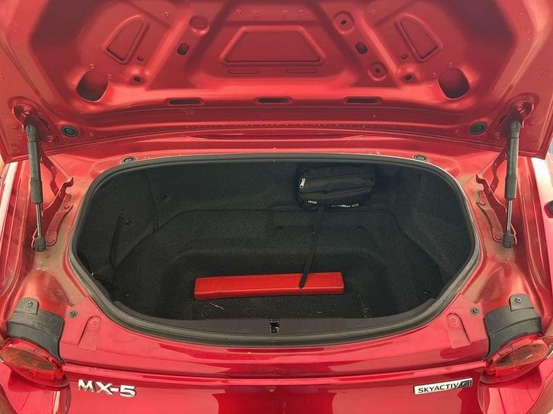 Mazda MX-5 MX-5 2.0L Skyactiv-G Exclusive-Line