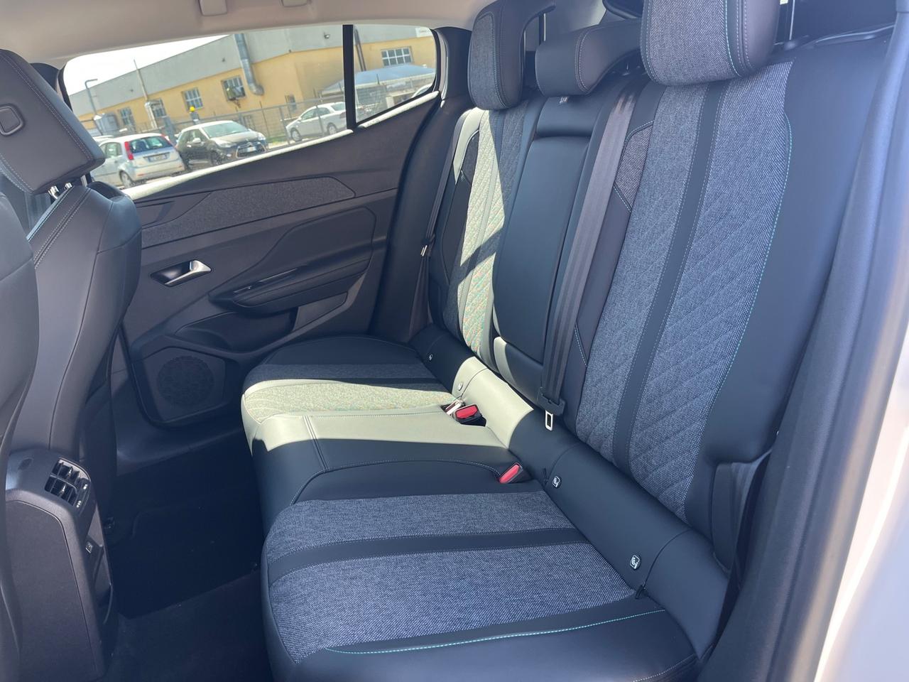 Peugeot 408 PureTech 130 Garanzia 12 mesi