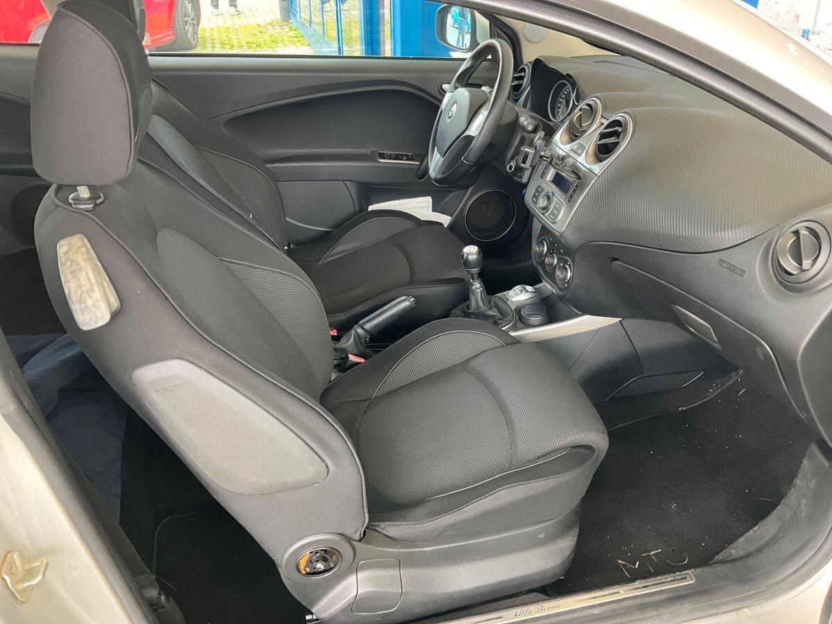 Alfa Romeo MiTo 1.6 JTDm 16V Distinctive