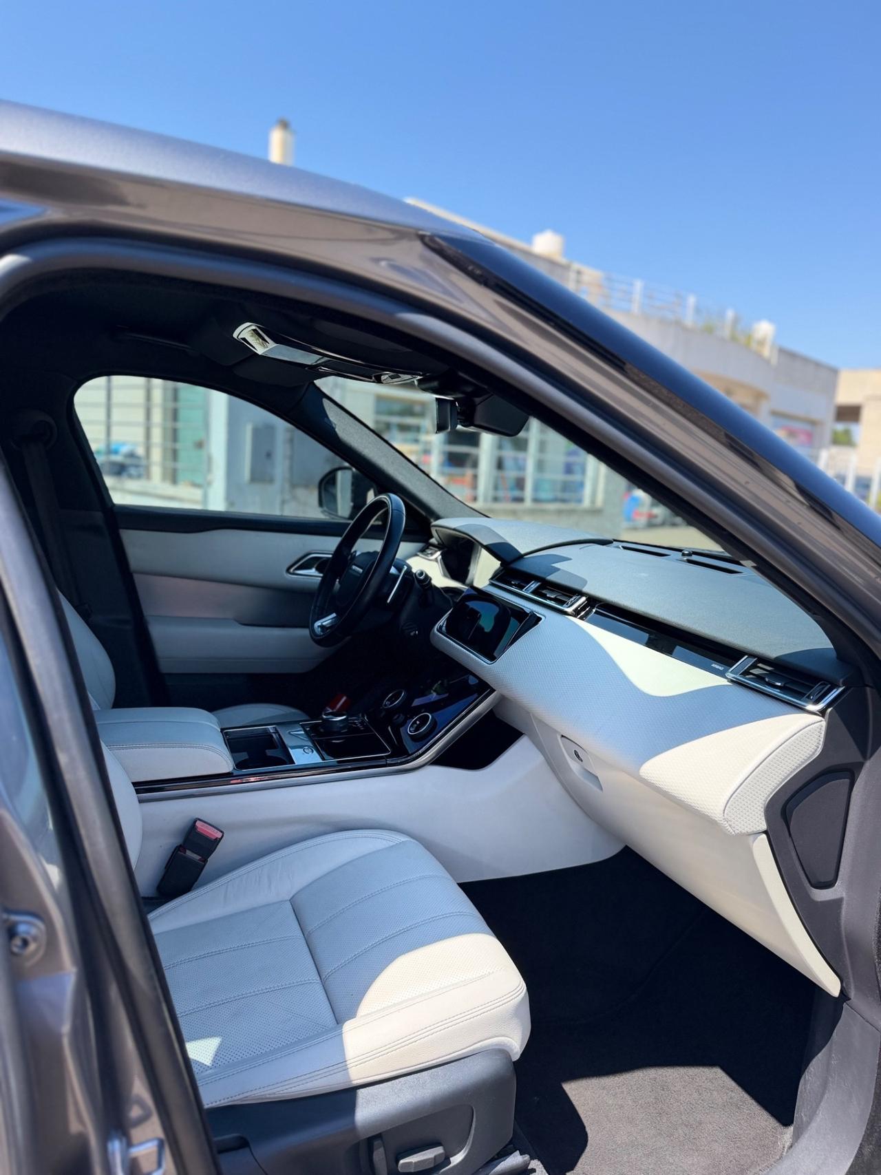 Land Rover Range Velar 2.0D I4 240 CV R-Dynamic