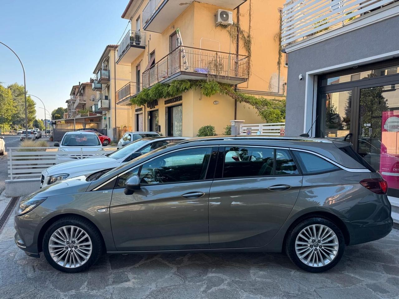 OPEL ASTRA 1.6 CDTi 110cv SPORT TURER INNOVAT NEOP