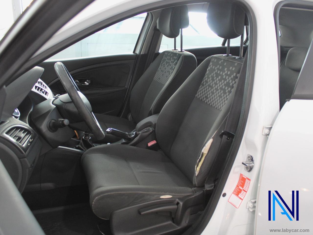 RENAULT Mégane 1.5 dCi 110 CV S&S SporTour Wave