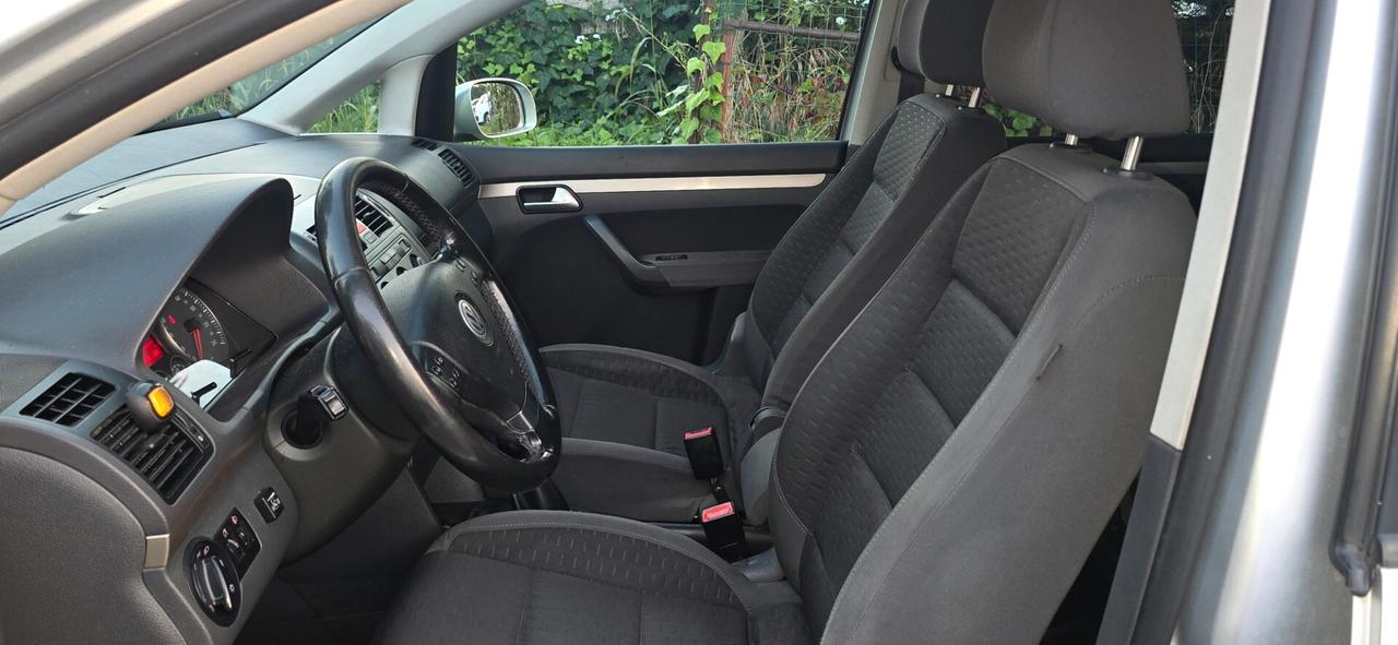 Volkswagen Touran 1.6 Trendline Bifuel G