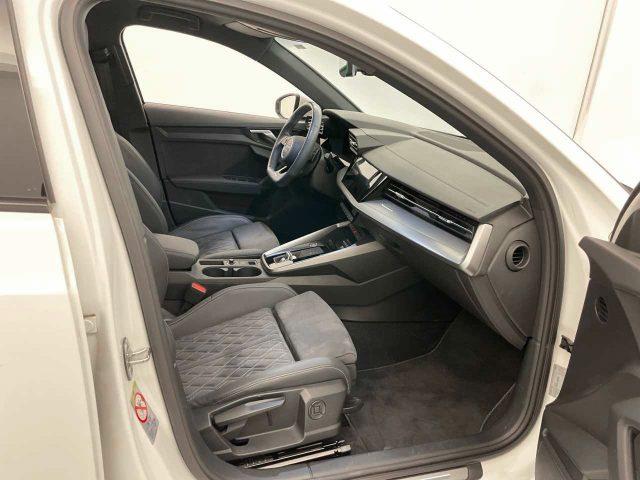 AUDI A3 SPB 30 G-Tron S-Tronic 2xS-Line FARI MATRIX, FULL