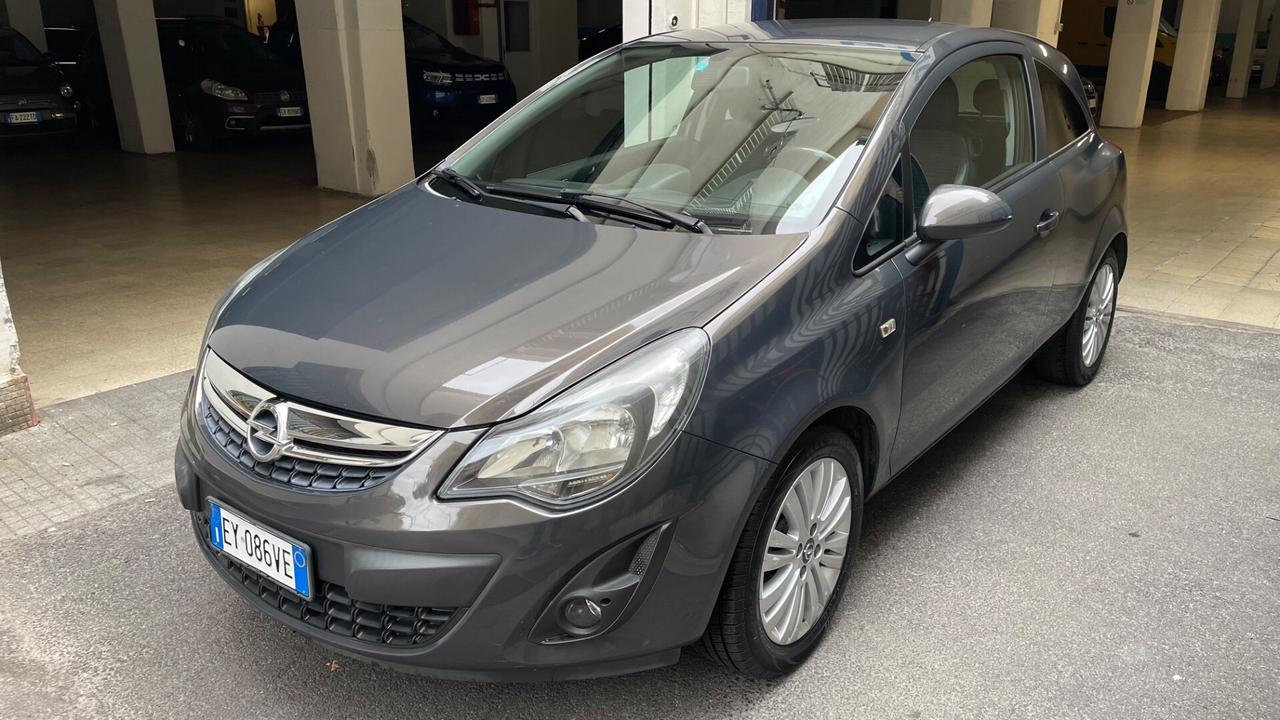 Opel Corsa 1.2 85CV 3 porte GPL-TECH b-color
