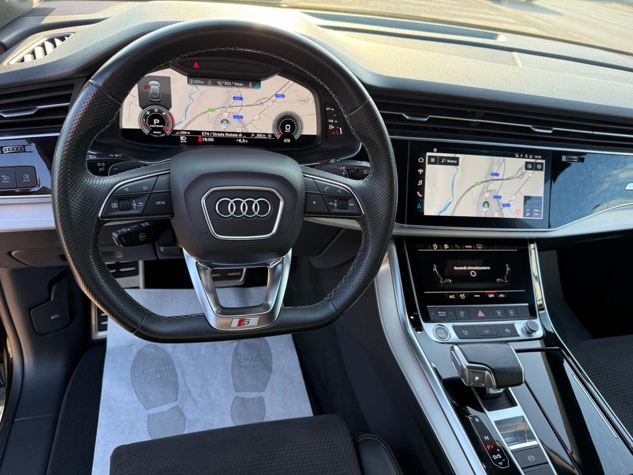 Audi Q8 45 TDI 231CV quattro S-LINE IVA ESPOSTA
