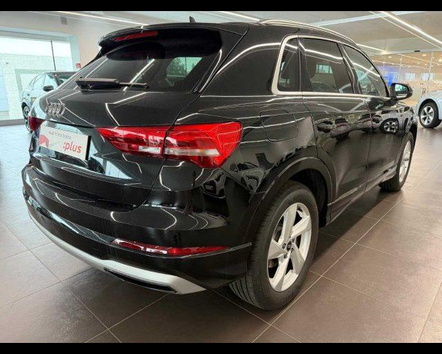AUDI Q3 35 TFSI S tronic Business Advanced