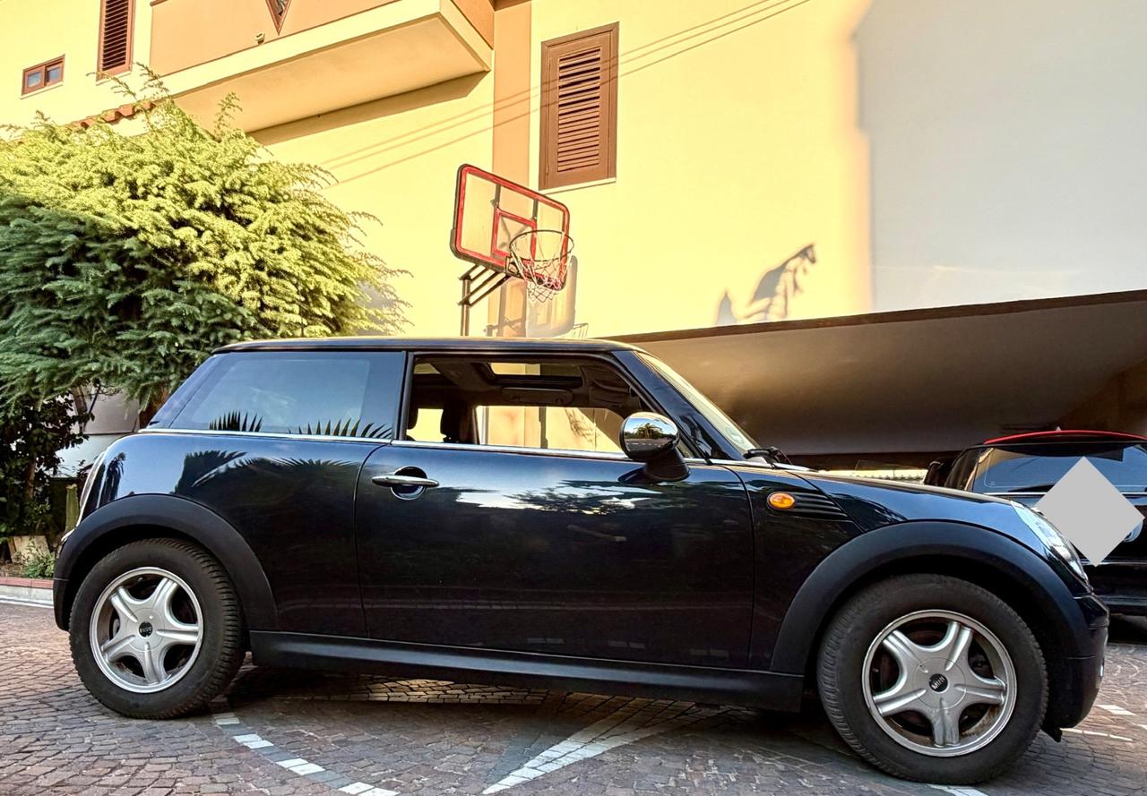 Mini 1.4 16V One Chili