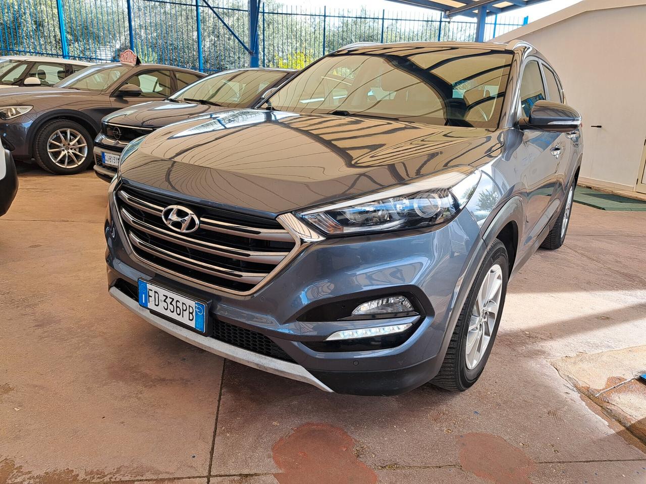 Hyundai Tucson 1.7 CRDi XPOSSIBLE + GANCIO TRAINO