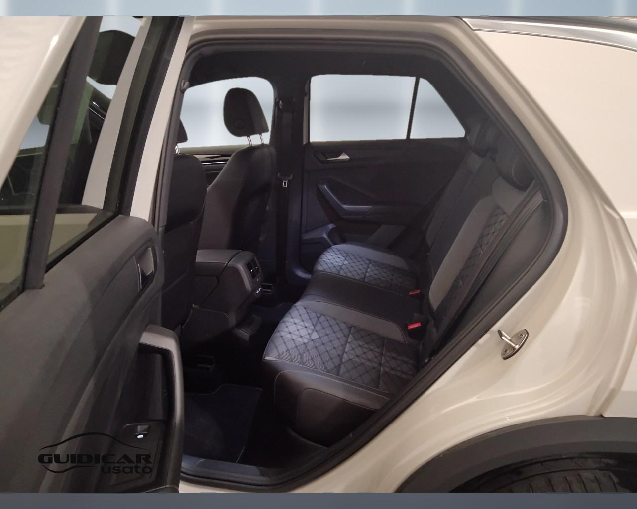 VOLKSWAGEN T-Roc I 2022 - T-Roc 1.0 tsi R-Line 110cv