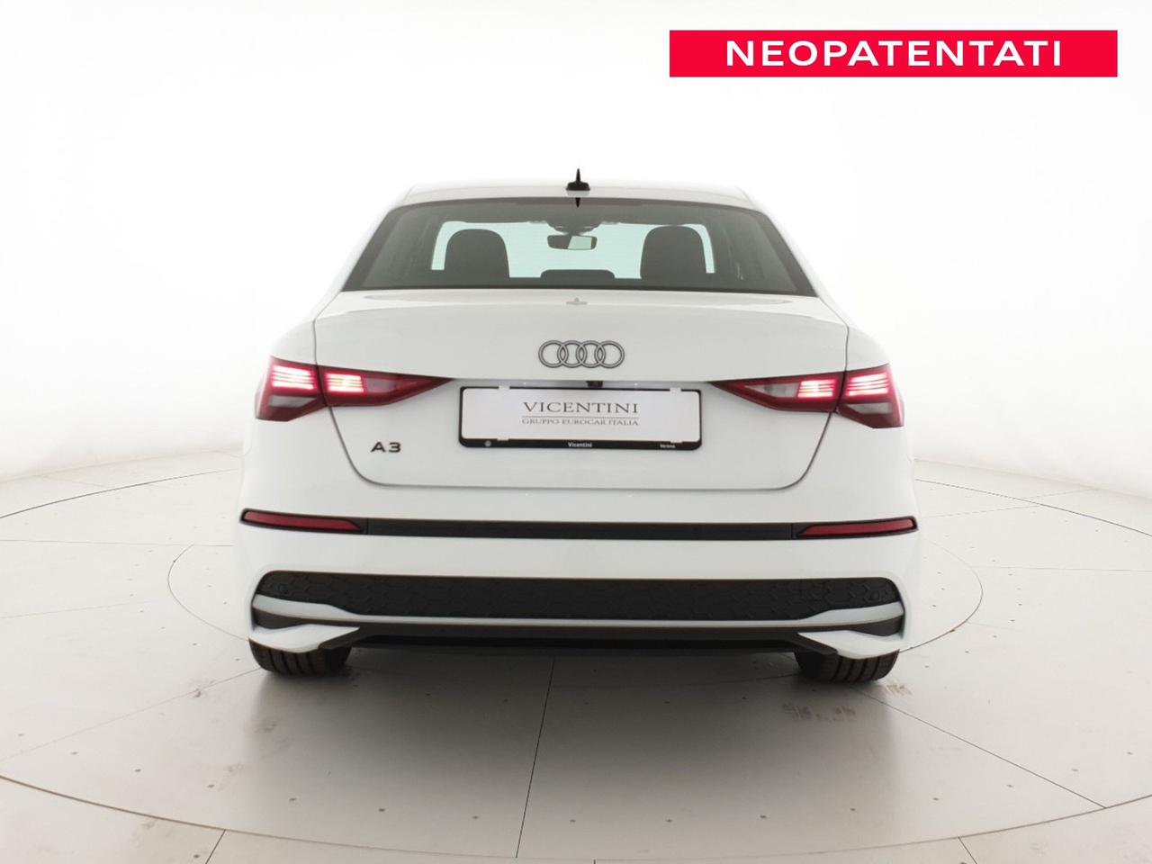 Sedan 30TFSI 116CV S tronic Business