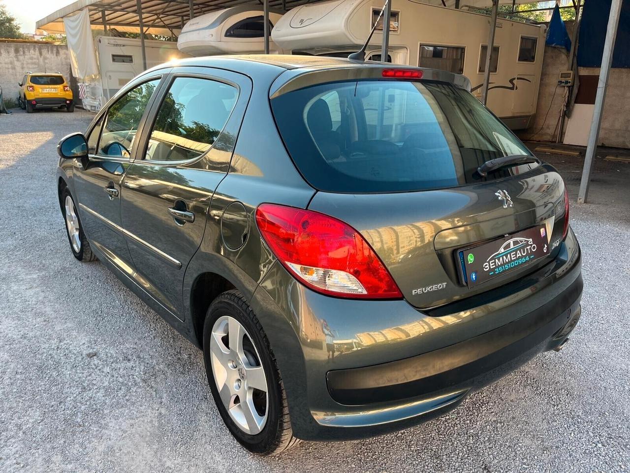 Peugeot 207 2010 Premium Sport 1.6 HDi 90CV Euro5