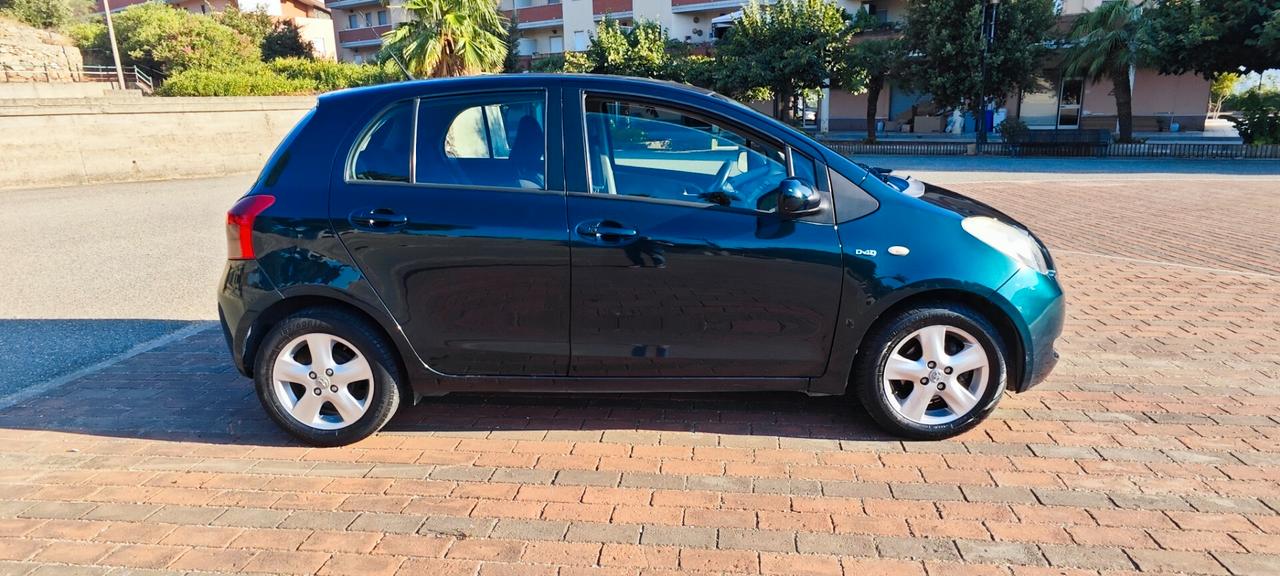 Toyota Yaris 1.4 D-4D 5 porte Sol