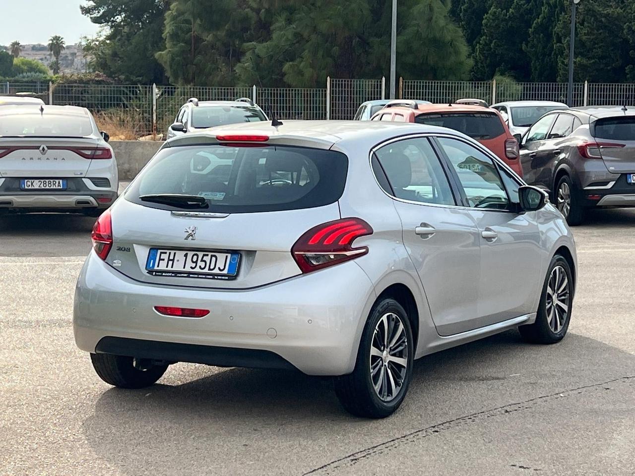 Peugeot 208 BlueHDi 75 5 porte Allure