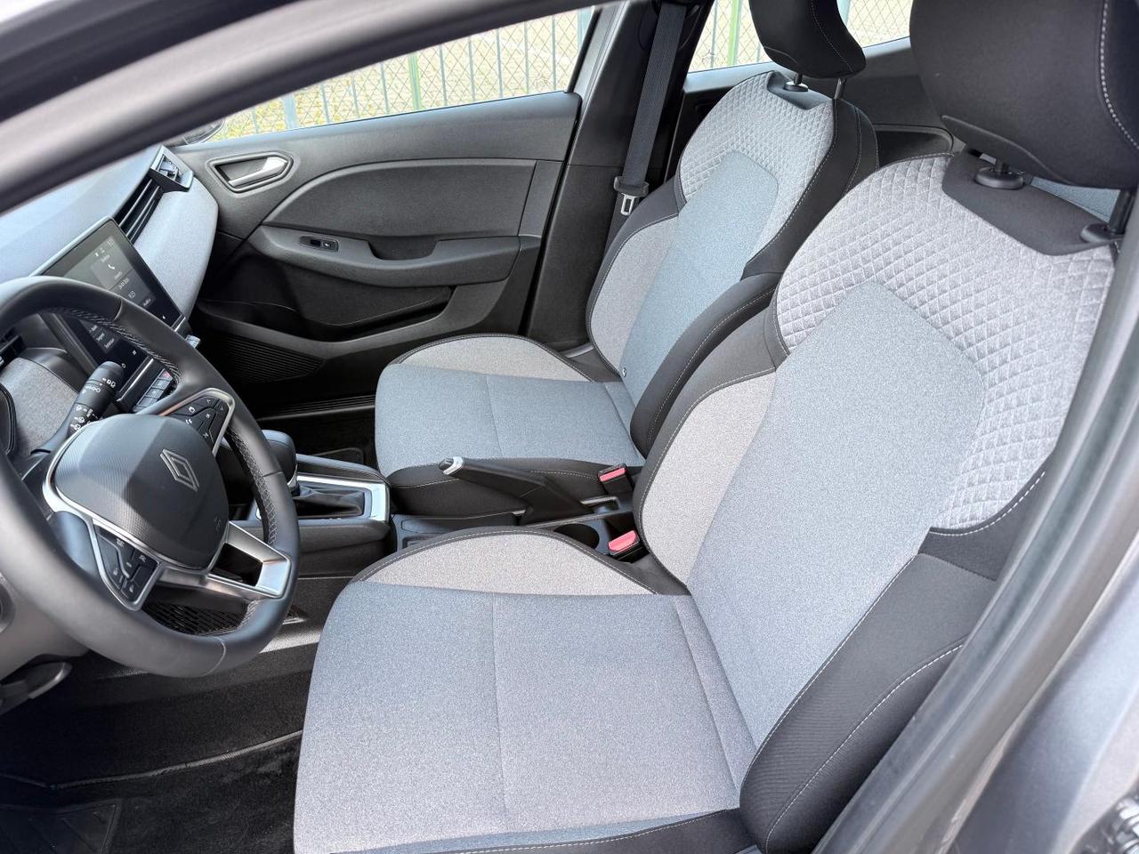 Renault Clio 1.6 E-Tech full hybrid Evolution 145cv