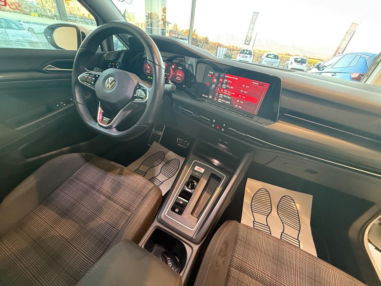 Volkswagen Golf GTI 2.0 TSI DSG