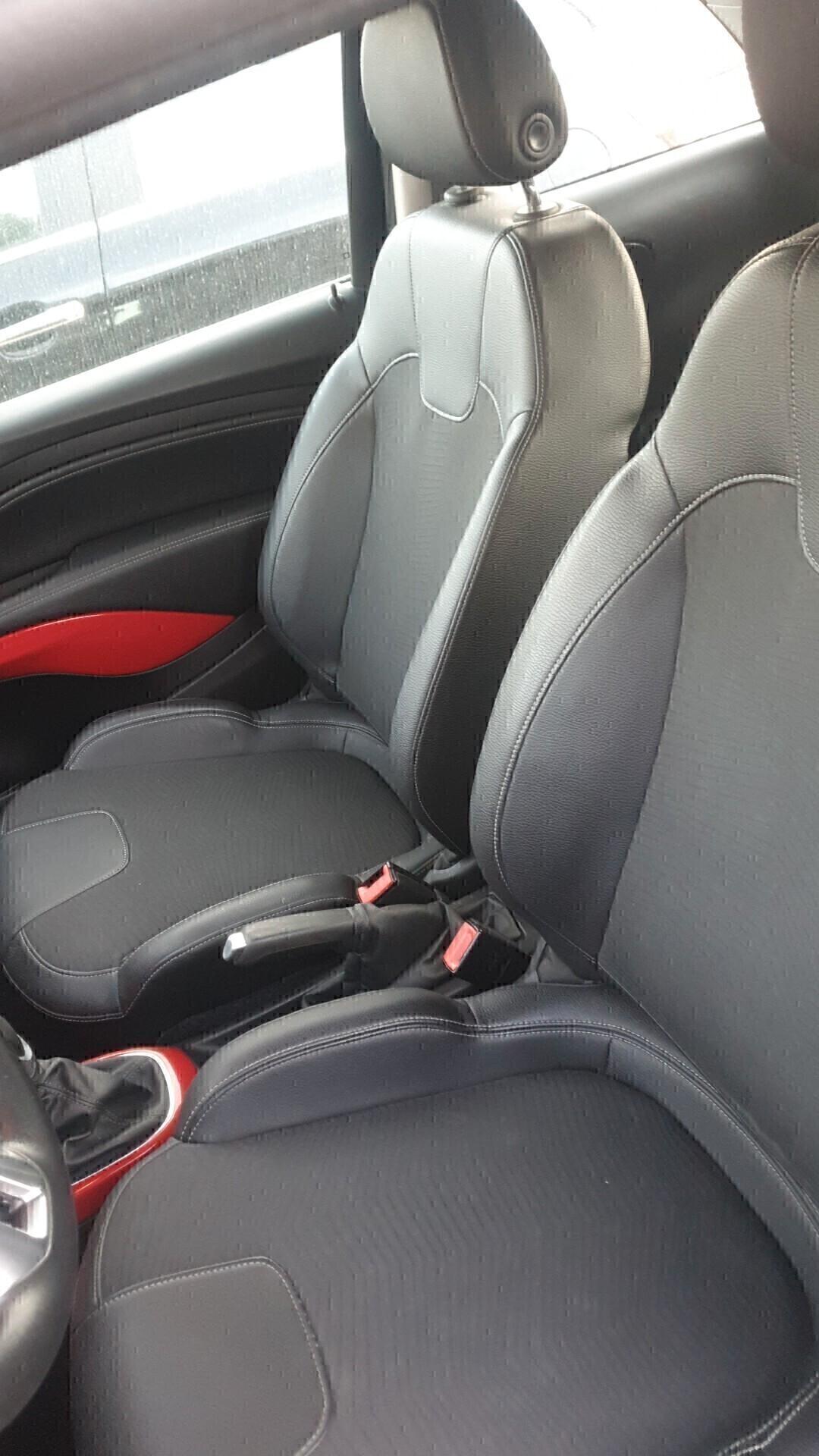 Opel Adam 1.4 87 CV 2013