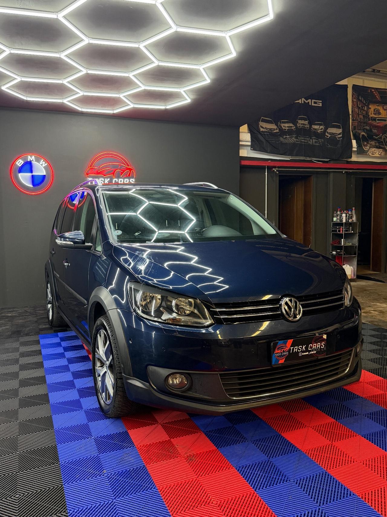 Volkswagen Touran CrossTour