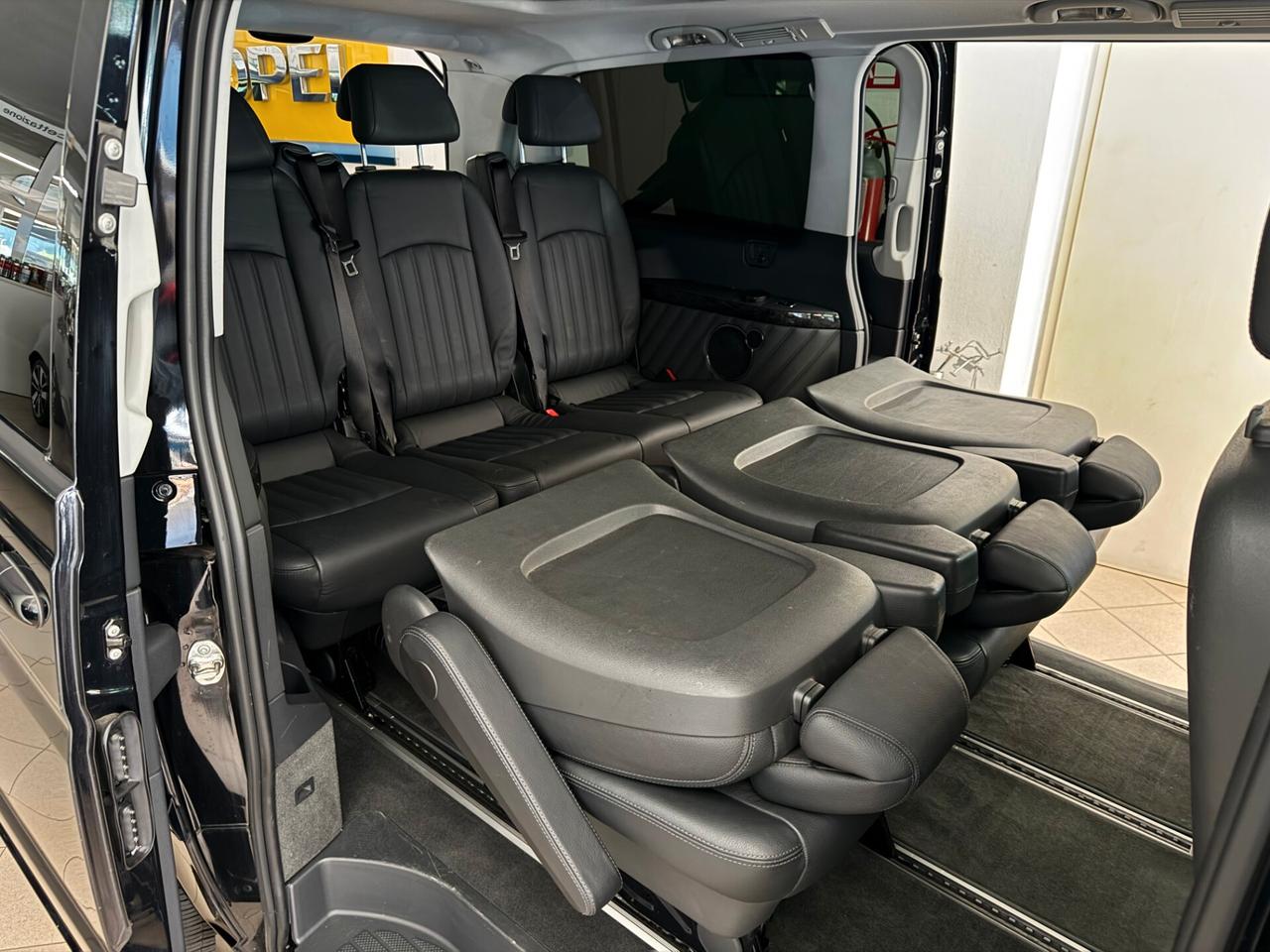 MERCEDES-BENZ VIANO 3.0cc 225CV V6 TD. 8 POSTI *IVA*