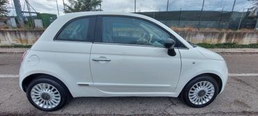 FIAT 500 LOUNGE 1,2 BENZINA TELEFONO TETTO PANORAMICO LEGA USB IMPECCABILE