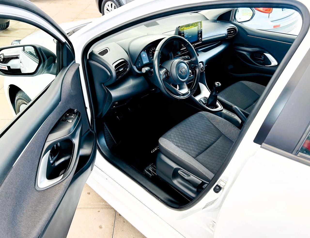 Toyota Yaris 1.0 5 porte Active