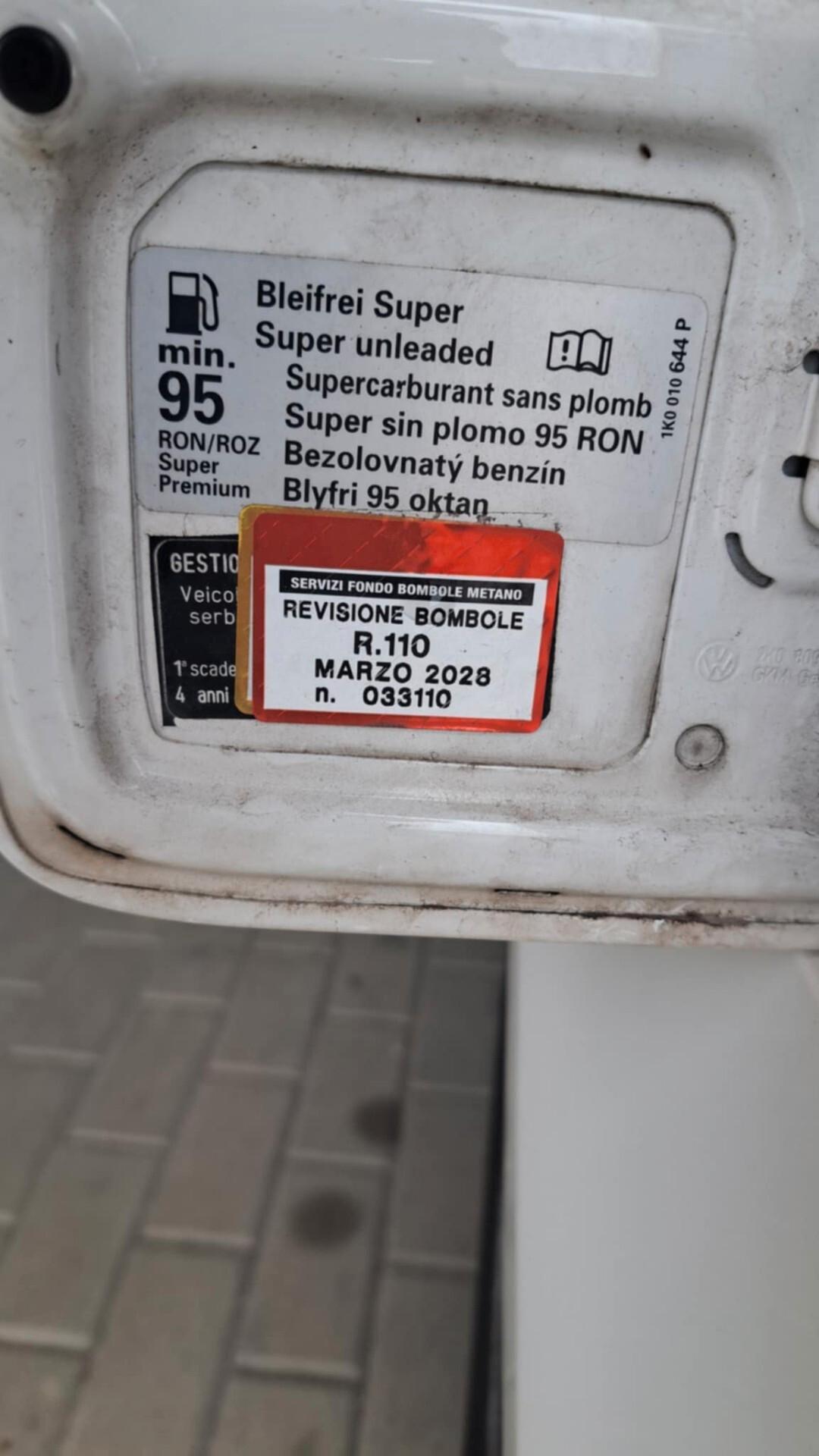 Volkswagen Caddy Maxi 1.6 4p. Van