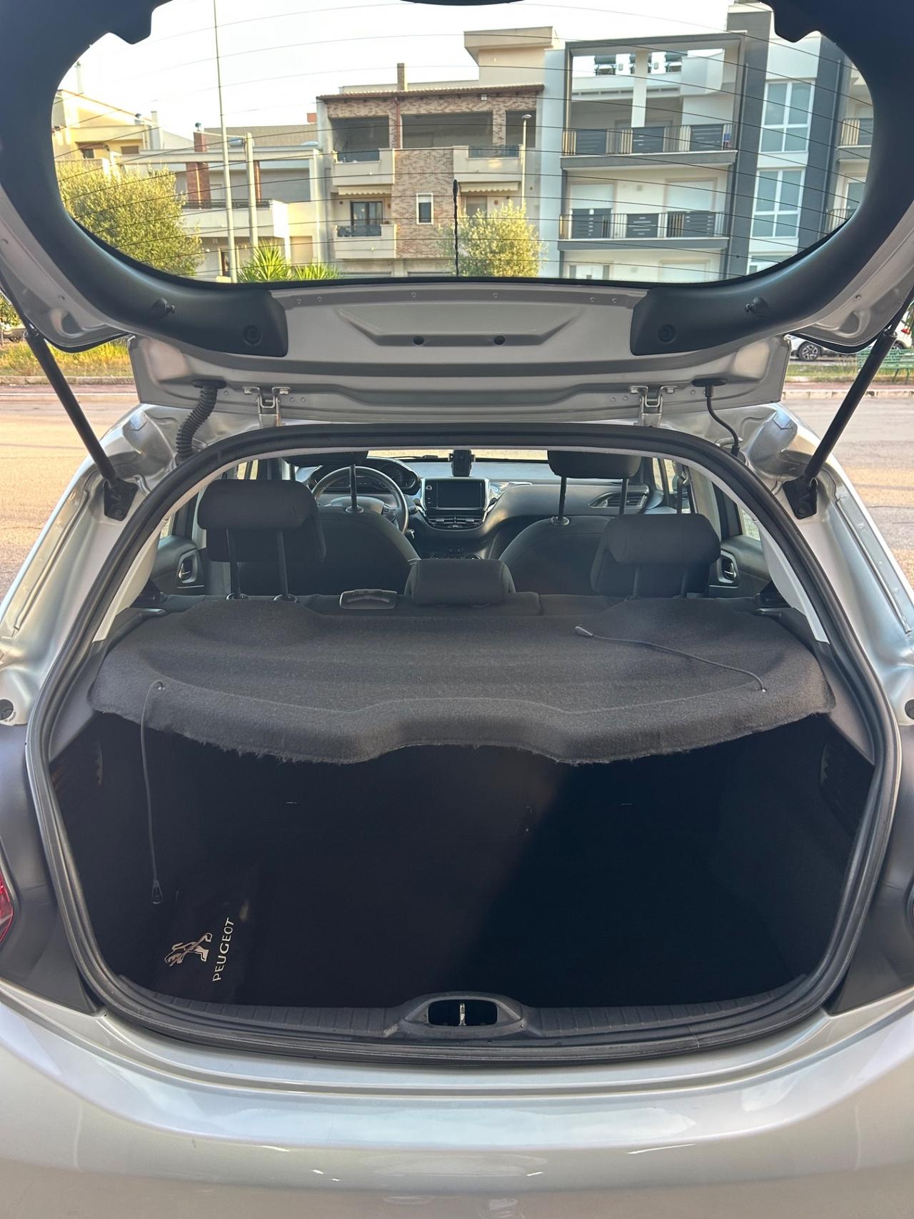 Peugeot 208 1.2 VTi 82 CV 3 porte Access