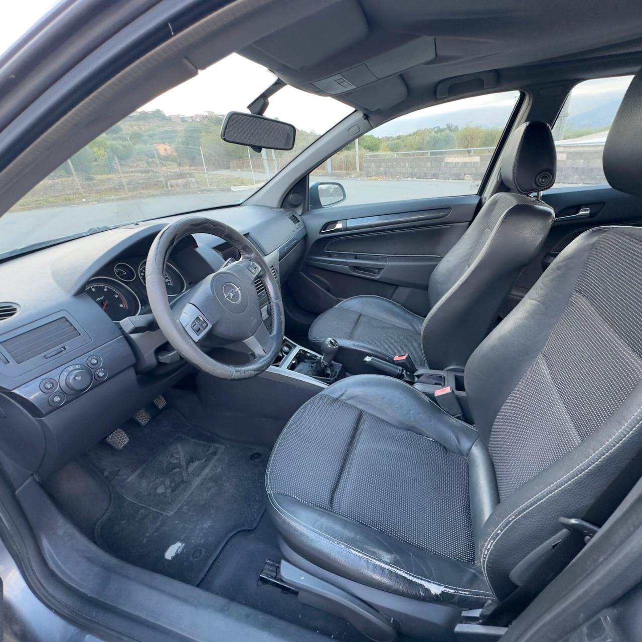 Opel Astra 1.7 CDTI 101CV 5 porte