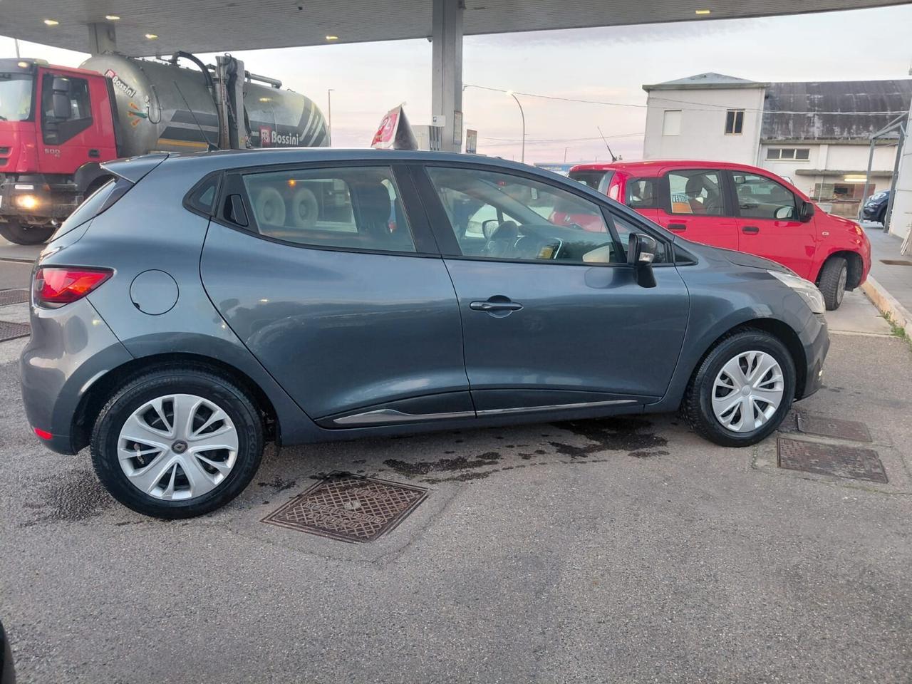 Renault Clio TCe 12V 90 CV GPL 5 porte Business