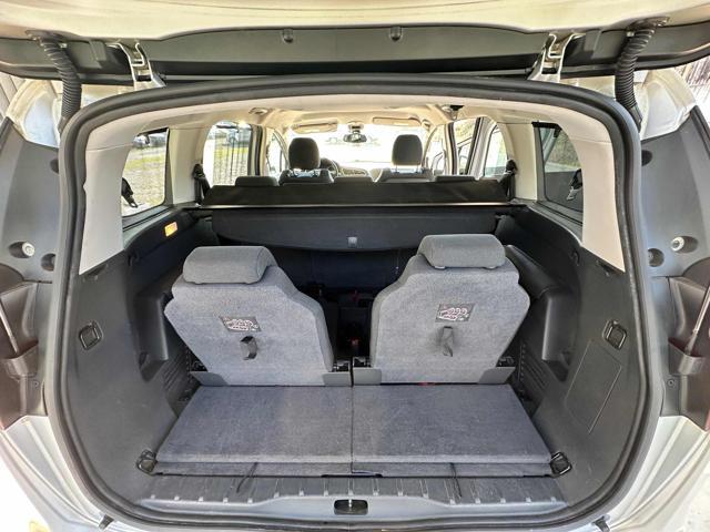 PEUGEOT 5008 1.6 HDi 115CV Business 7 POSTI FARI FENDINEBBIA