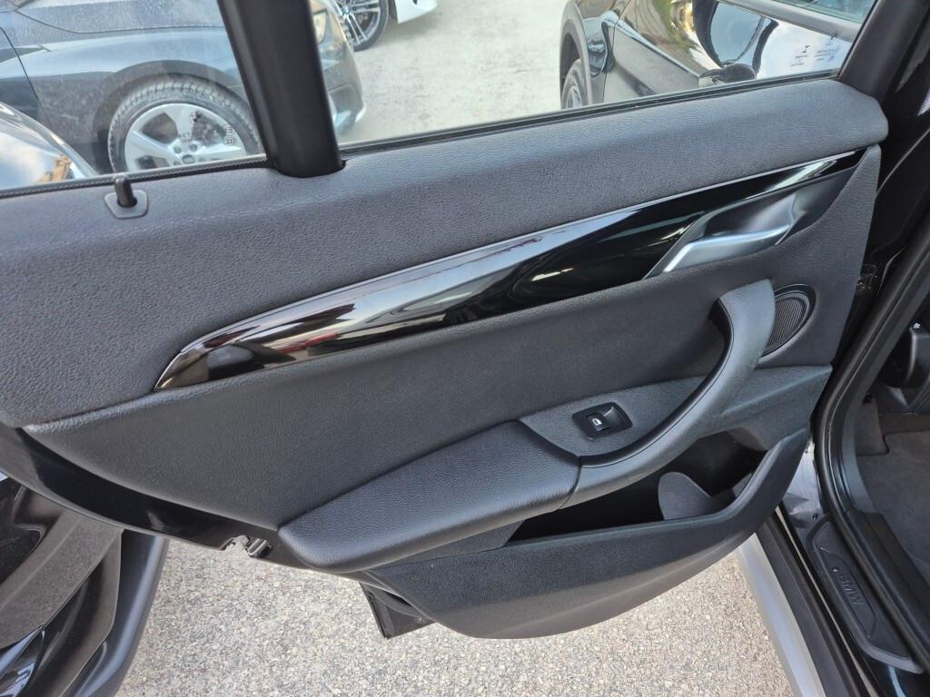 Bmw X1 x-Drive 18d X-LINE TETTO PELLE LED