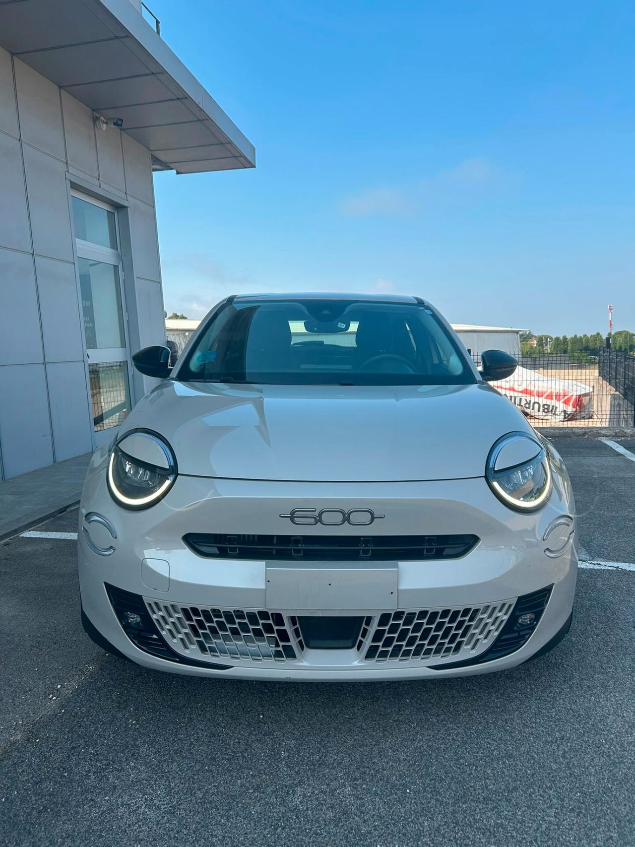 Fiat 600 Hybrid 110 CV DCT MHEV NESSUN VINCOLO FINANZIARIO
