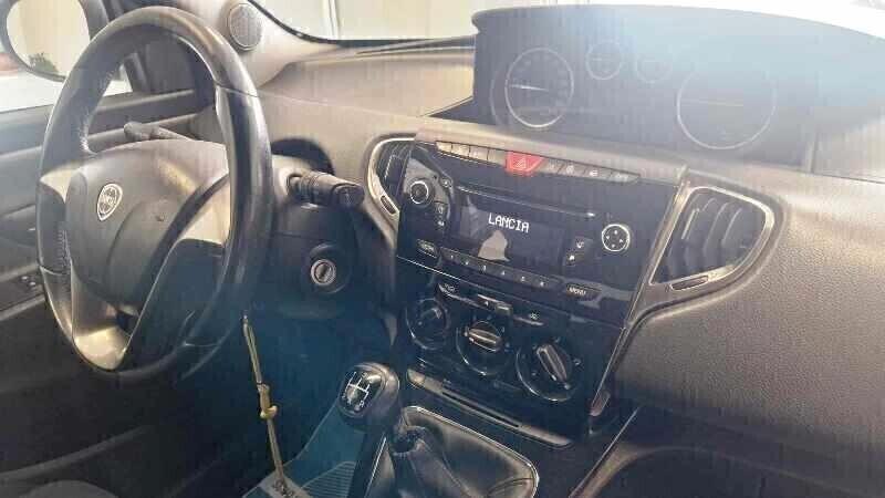 Lancia Ypsilon 1.3 M-Jet 95 CV S&S Gold