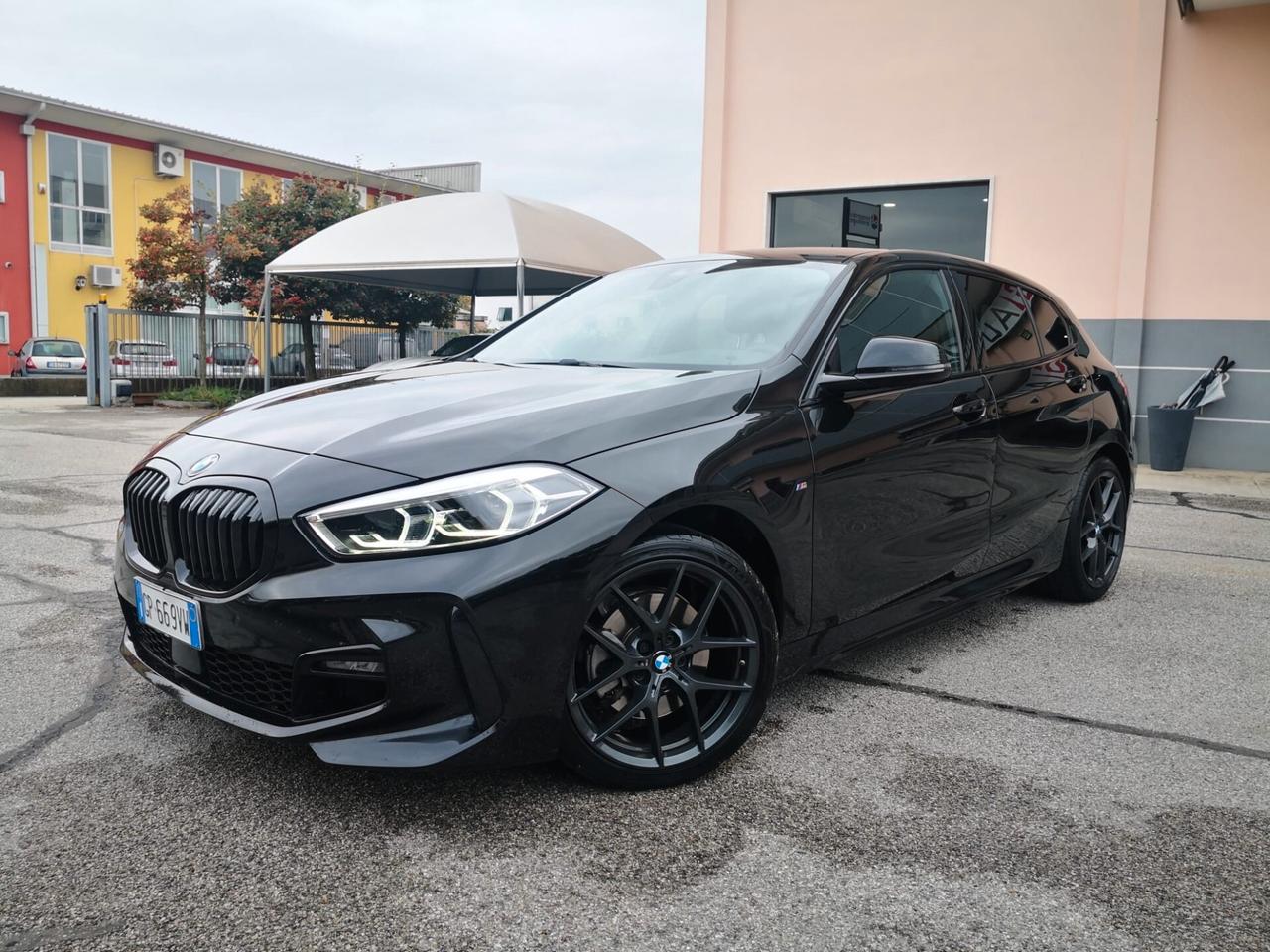 BMW 118 d Aut. 5p. Msport ***CAR PLAY***TELECAMERA***