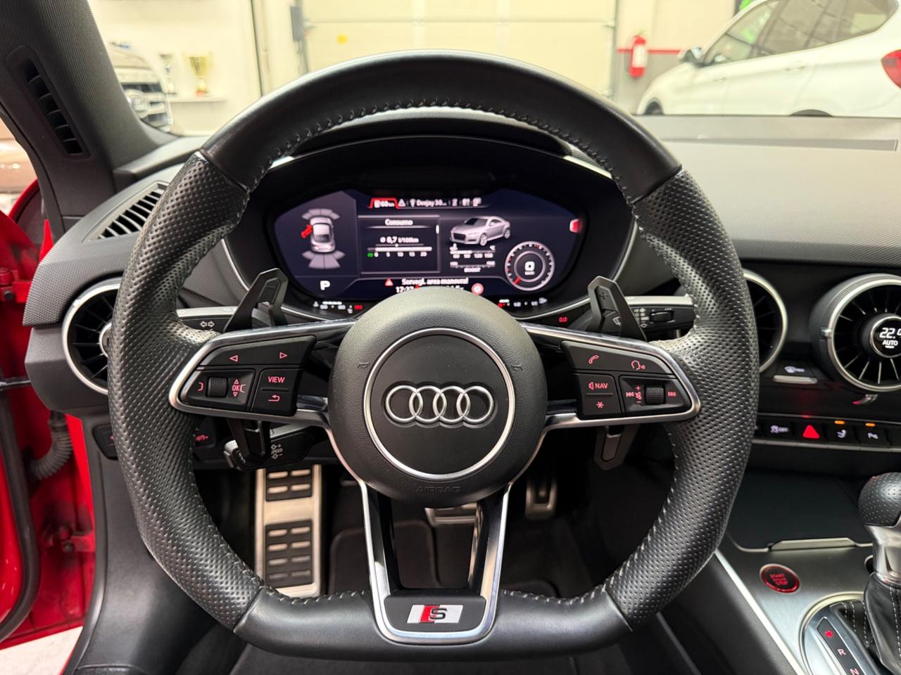 Audi TT TTS Roadster TFSI quattro S tronic