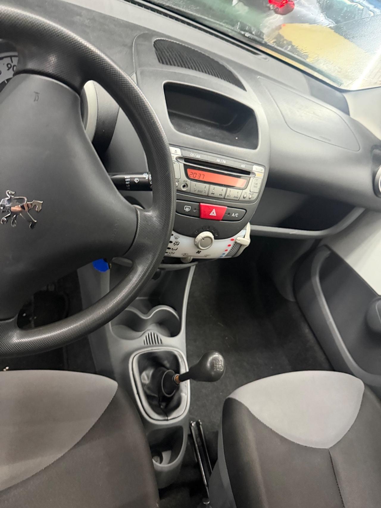 Peugeot 107 1.0 68CV 3p. Desir