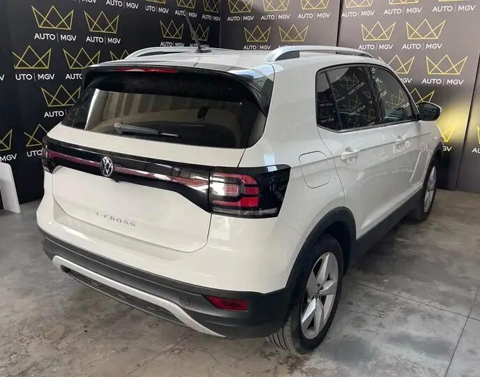 VOLKSWAGEN T-CROSS 1.0 TSI 5p ADVANCED