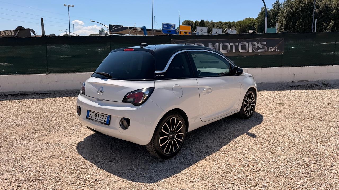 Opel Adam 1.2 70 CV Glam